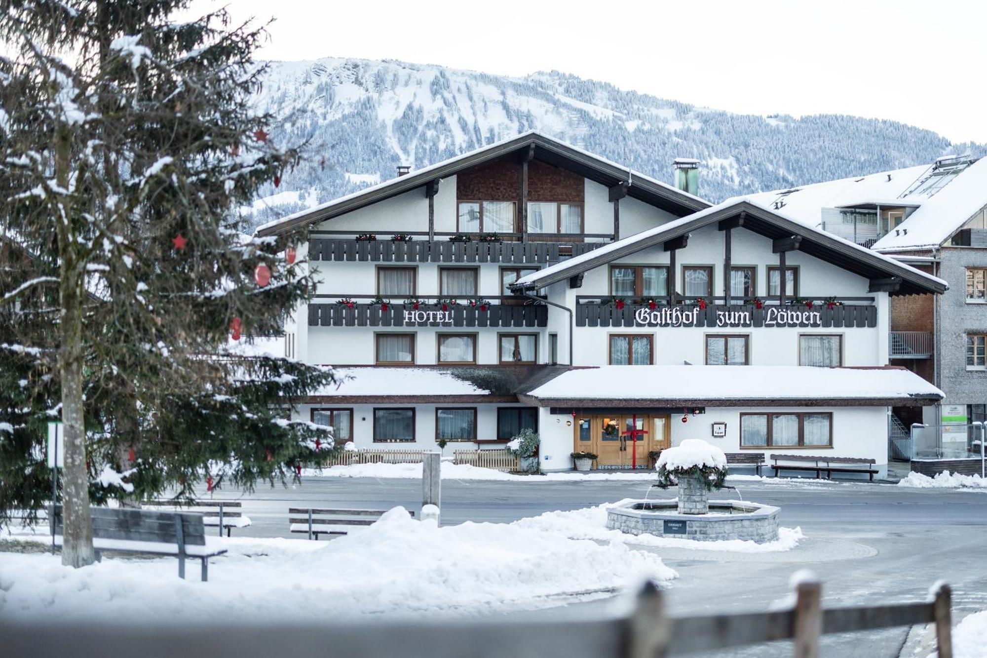 Hotel Loewen Lingenau Exterior foto